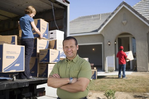 Movers preparing a flat relocation in Oldcoulsdon