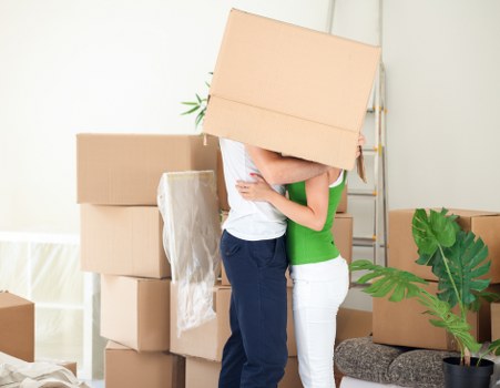 Residential short-term storage in Oldcoulsdon for furniture and packed boxes
