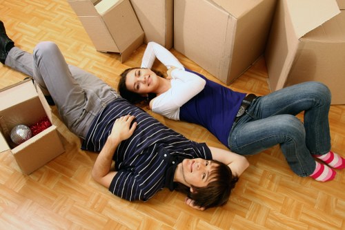 Flexible storage options for students near Oldcoulsdon